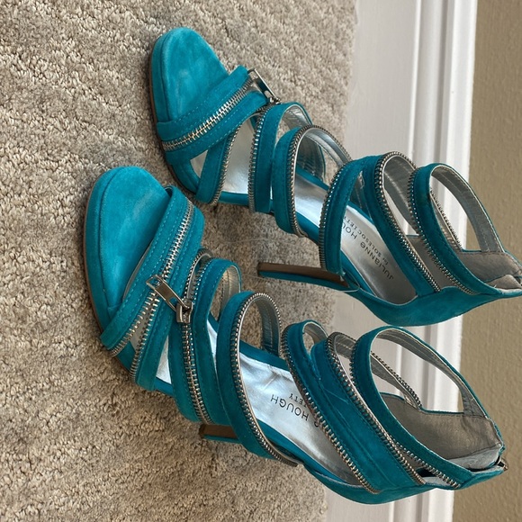 NEW Juliana Hough for SoleSociety. Turquoise 4 inch heels with zipper accents. - Picture 2 of 5